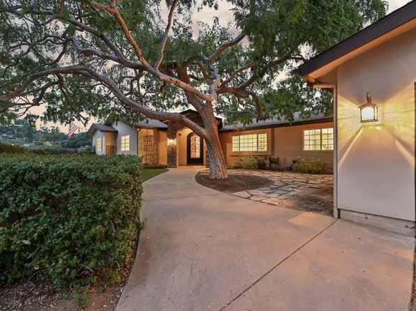 11320 Fuerte Dr, El Cajon, CA 92020