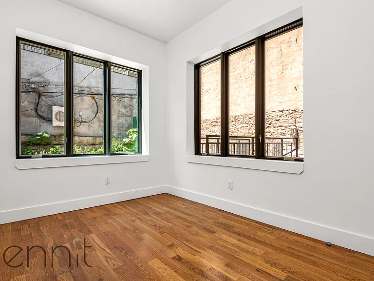 396 S 5th St #1B — Photo 4