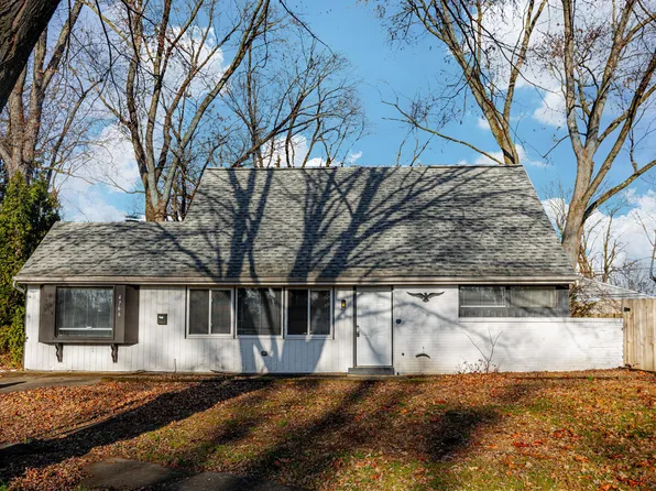 4766 Huxley Ct, Columbus, OH 43227