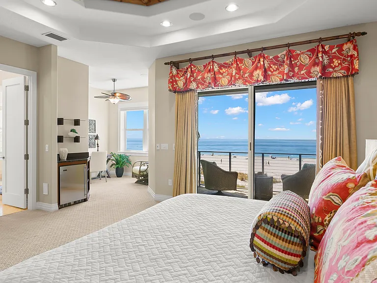 10042 Gulf Blvd — Photo 45