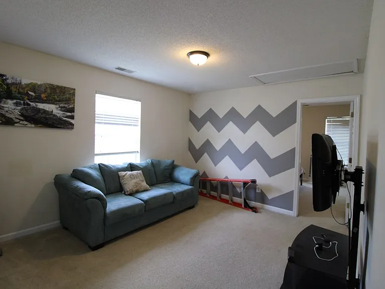 1724 Polaris Dr — Photo 17