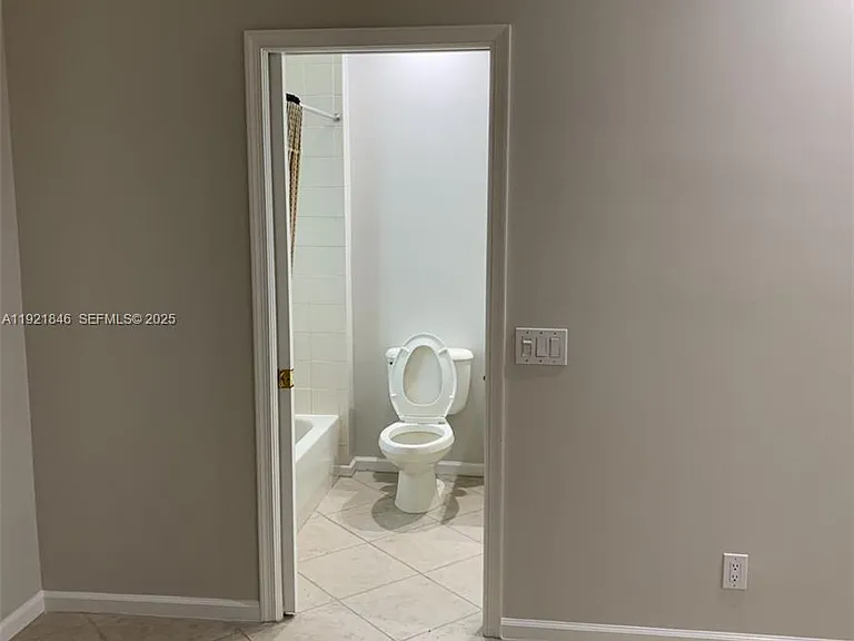 2518 Bay Pointe Ct — Photo 25