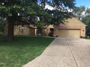 847 Stevens Creek Ln, Forsyth, IL