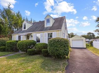19 Parkin St, Springfield, MA 01104