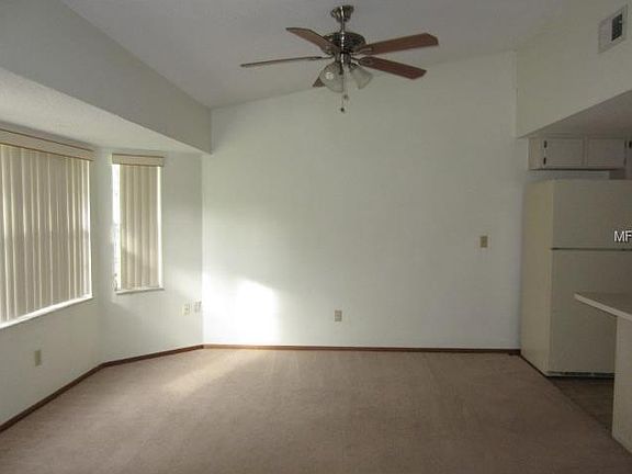 5th image of 956 Whisler Ct