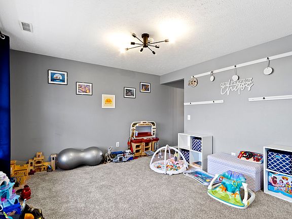 5th image of 10955 Balfour Dr