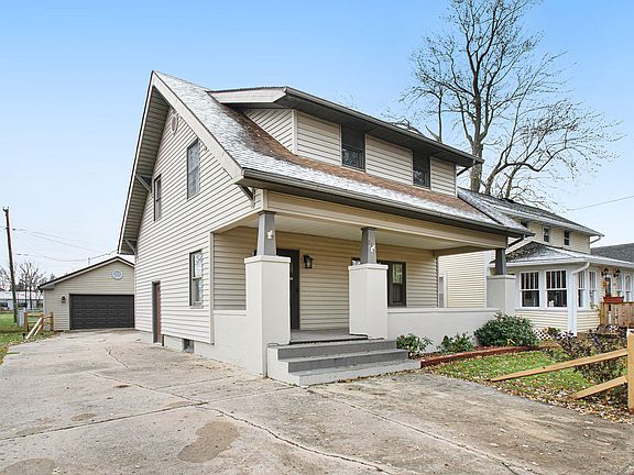 3rd image of 216 E Hotchin Ave
