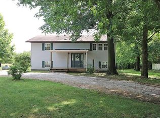 15110 Sportsmen Rd, Trenton, IL 62293