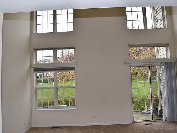 5th image of 2978 Belle Ln