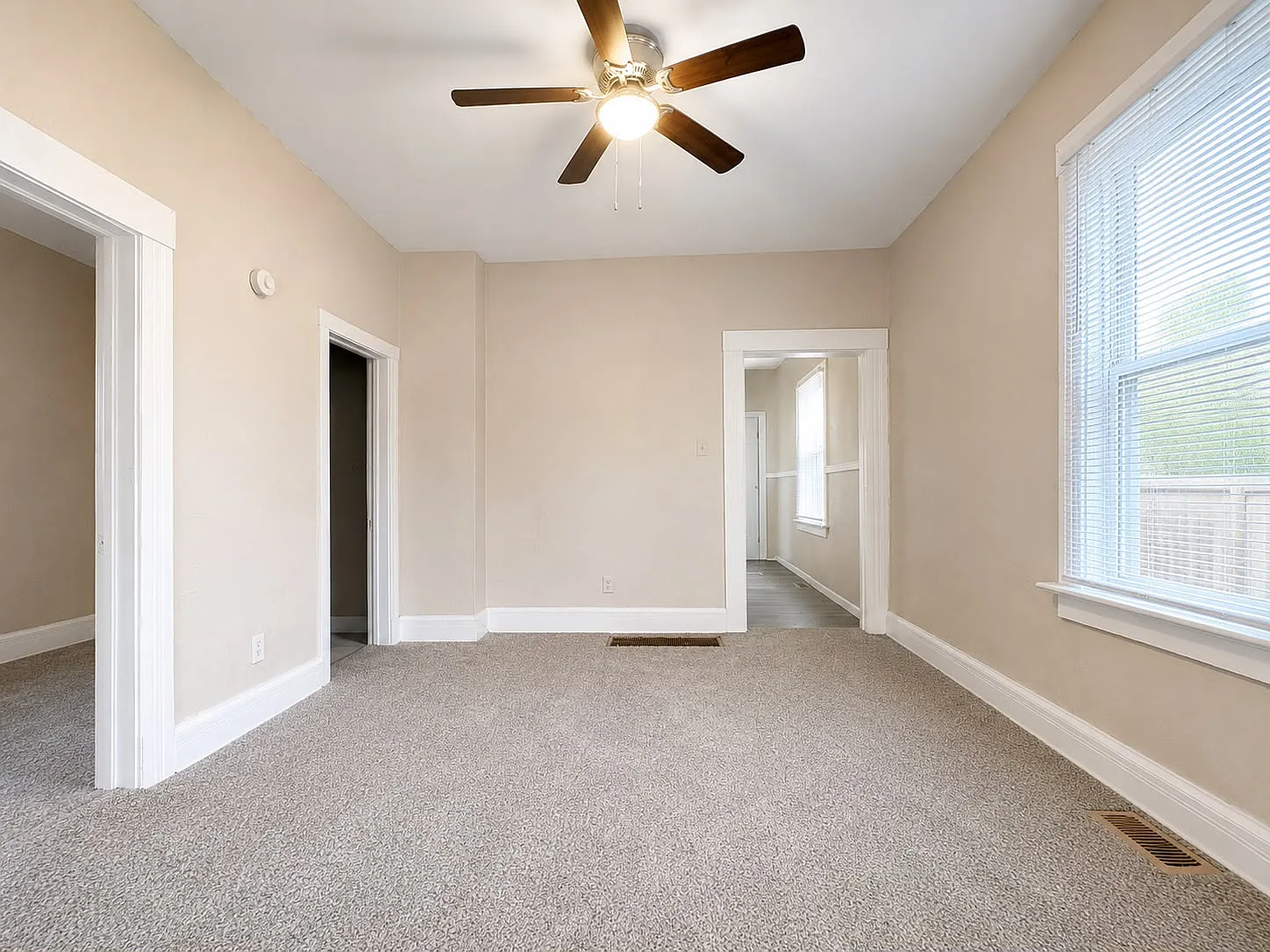 2 bed, 820 sqft, $850 — Photo 4