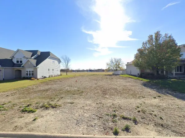 236 Poplar Ln, Beecher, IL 60401