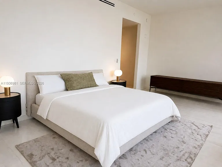 300 Biscayne Boulevard Way #3201 — Photo 10