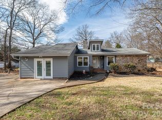 3005 Irish St, Newton, NC 28658