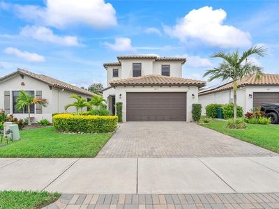8813 Madrid Cir, Naples, FL, 34104