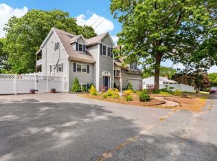 22 Pat Ree Dr, Taunton, MA 02780