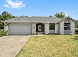 3179 W Katella St, Springfield, MO 65807