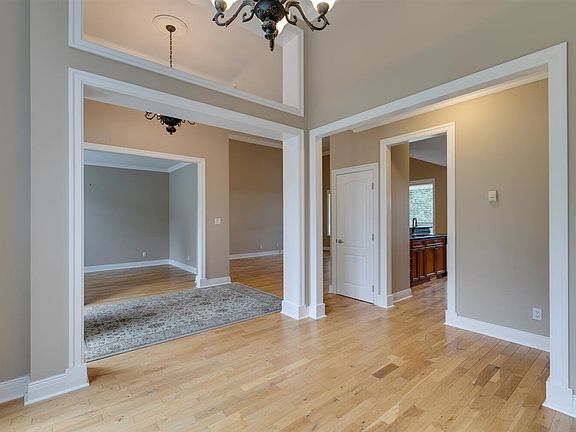 4th image of 31078 Gunn Ave