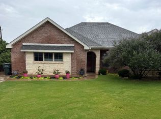 3297 Woodlake Dr, Abilene, TX 79606