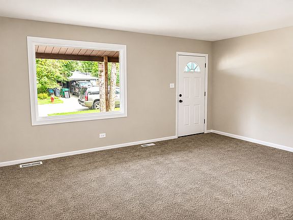 3rd image of 16908 Laramie Ave