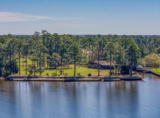 8120 Blackwater Dr, Milton, FL 32583