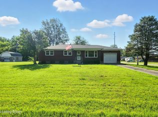 370 Octagon Ave, Louisville, KY 40229