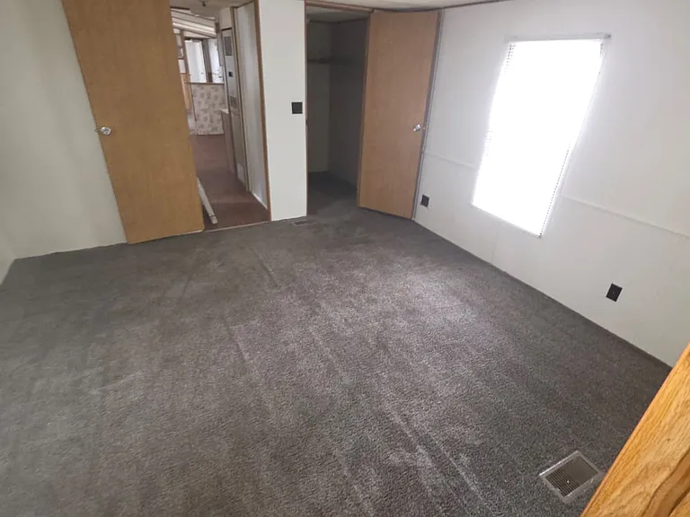 905 W 37th Ave #17 — Photo 3