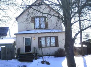 1515 E 13th St, Hibbing, MN 55746