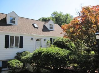 28 Perry Ave, White Plains, NY 10603