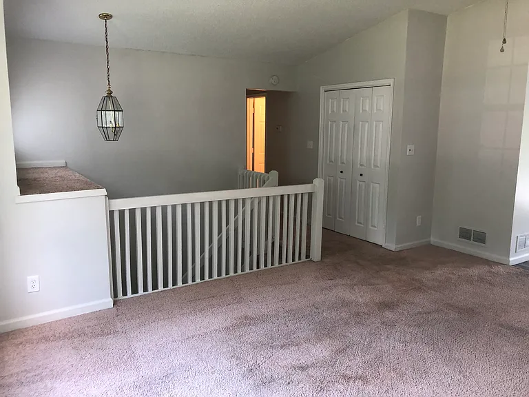 5772 Riverside Dr — Photo 7