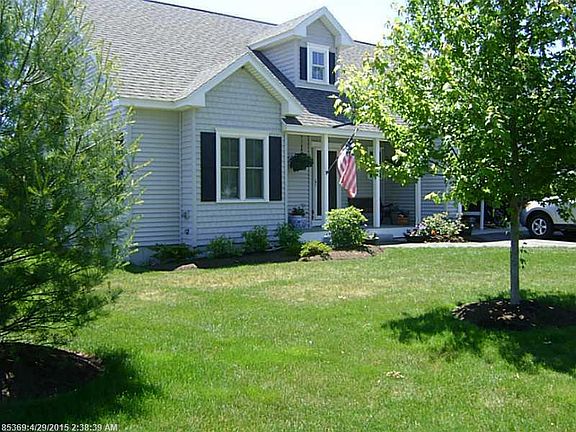 2nd image of 12 Lexington Dr #10