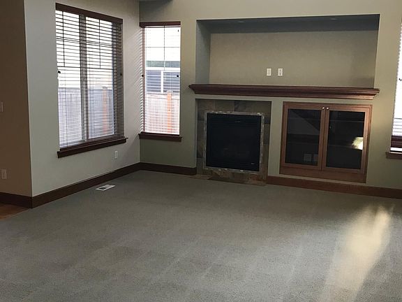 Double tall ceilings with lots of natural light and windows.