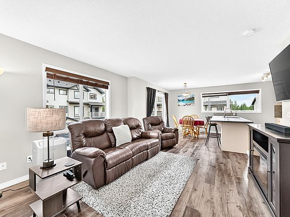 2nd image of 11 Clover Bar Ln #46