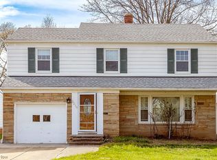 2210 Cedarview Dr, Beachwood, OH