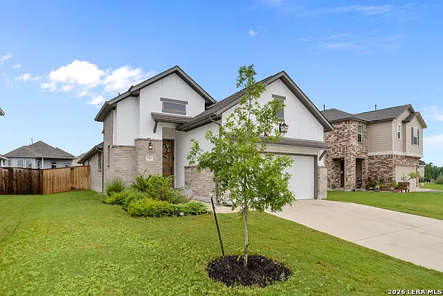 3 bed, 2.0 bath, 1624 sqft, $1,999 — Photo 3