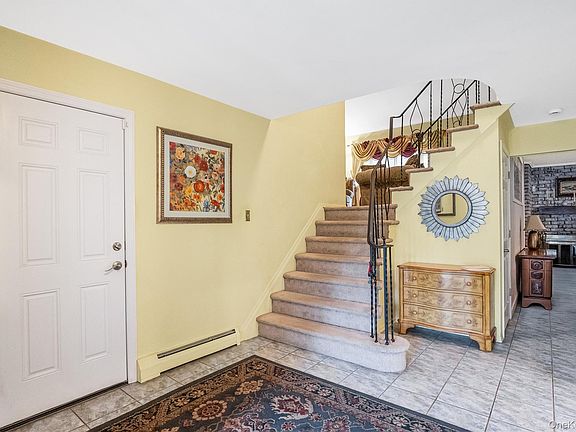 4th image of 15 Melrose Lane