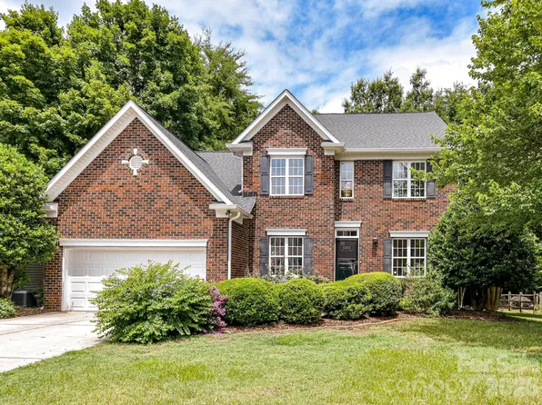 8505 Tintinhull Ln, Waxhaw, NC 28173