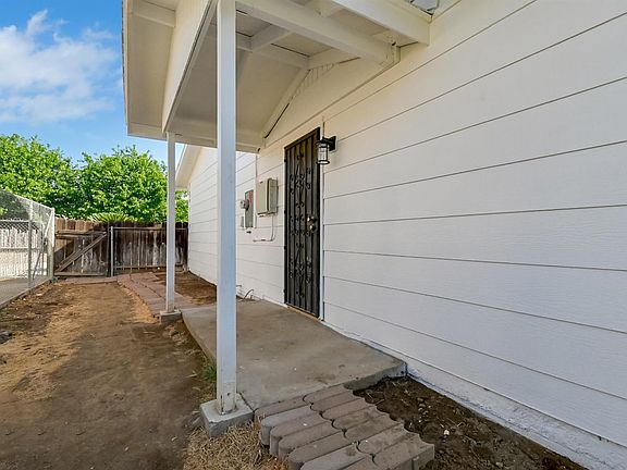 3rd image of 3060 Clearview Dr