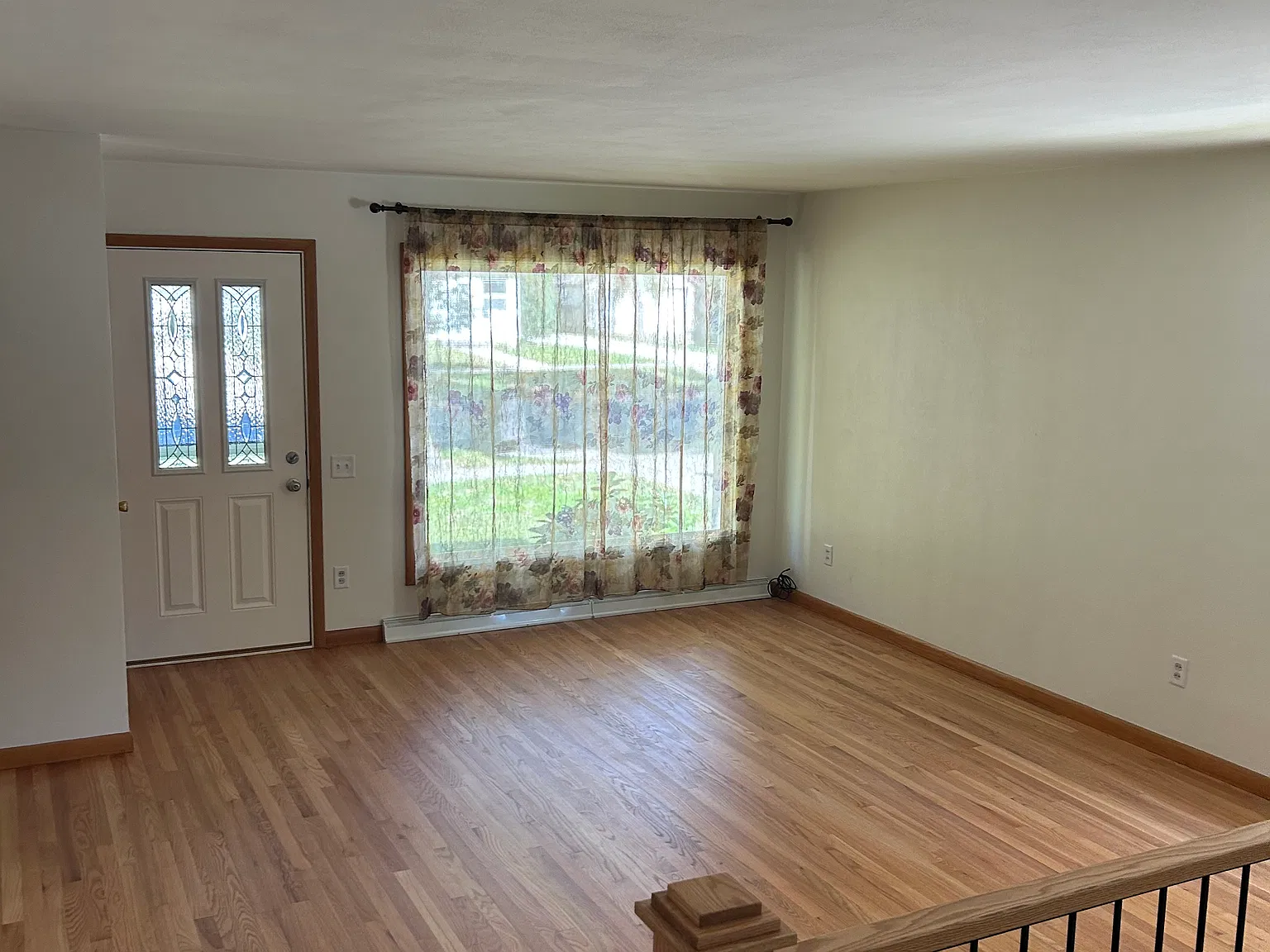 3 bed, 1700 sqft, $2,700 — Photo 4