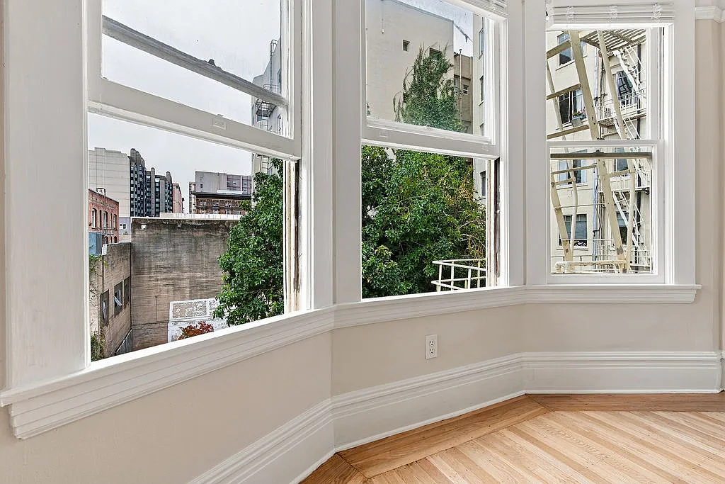 Studio, 448 sqft, $2,995 — Photo 2