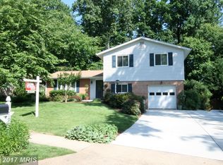 10190 Wavell Rd, Fairfax, VA 22032