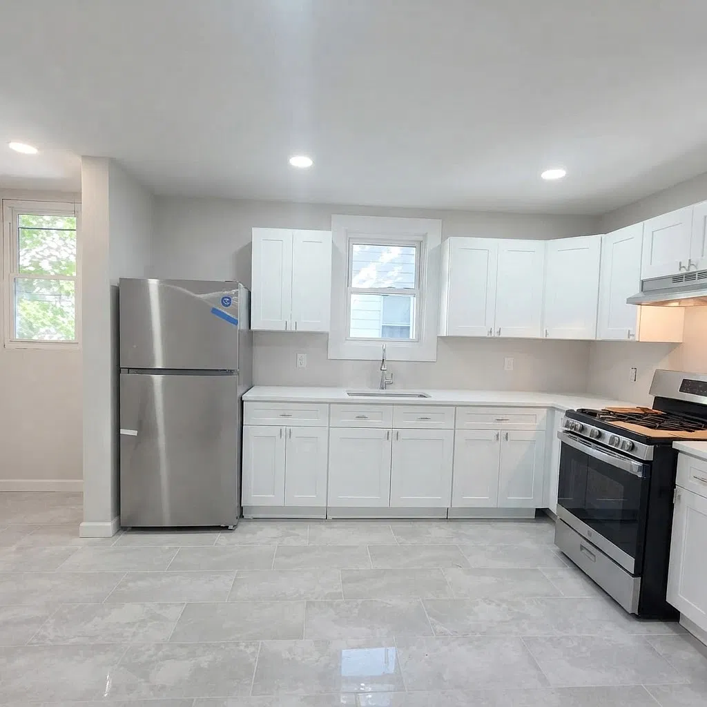 6 bed, 2792 sqft, $3,200 — Photo 3