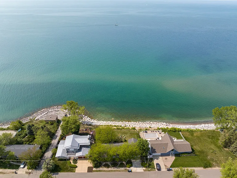 1414 Shore Dr — Photo 32