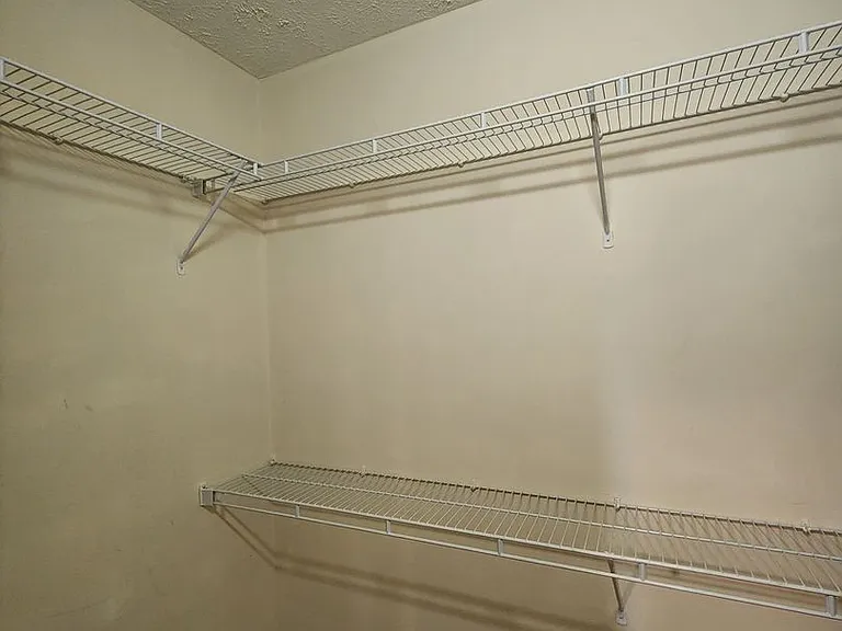 52 Iris St — Photo 12