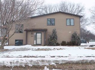3006 Parkview Ave, Iowa City, IA 52240