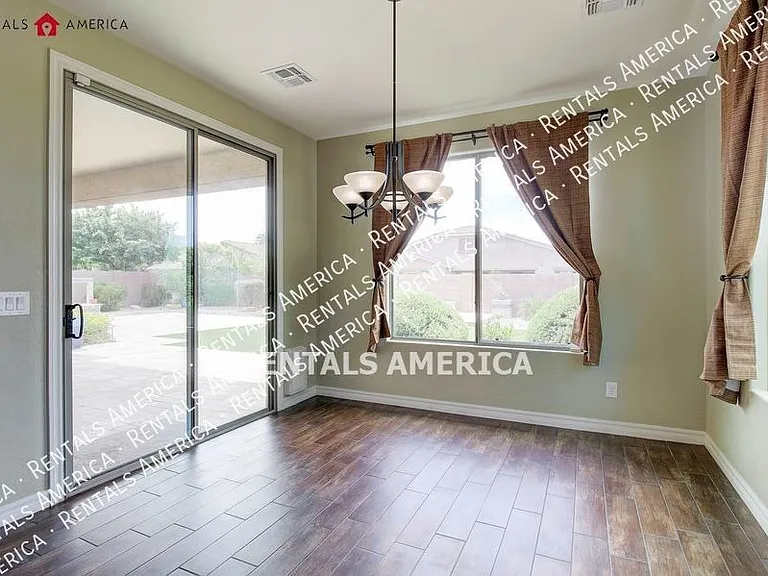 73 W Crescent Way — Photo 13