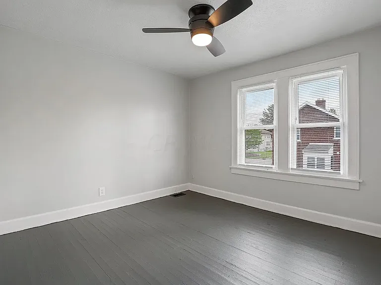 779 Stanley Ave — Photo 10
