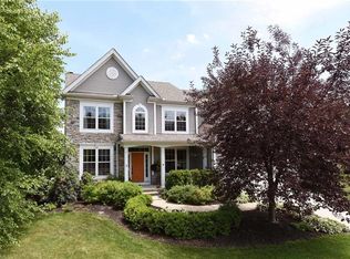 375 Harbor Ct, Avon Lake, OH 44012