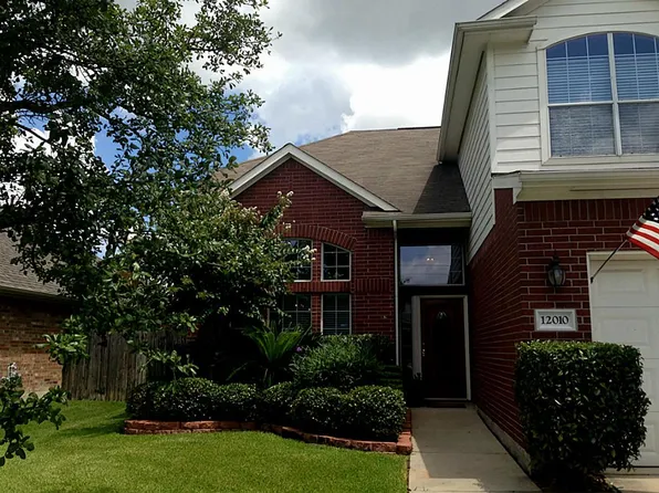 12010 Piney Bend Dr, Tomball, TX 77375