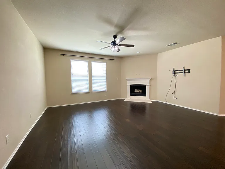 5610 Stockport Dr — Photo 5