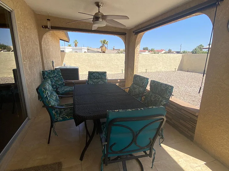 2834 Holiday Dr — Photo 15